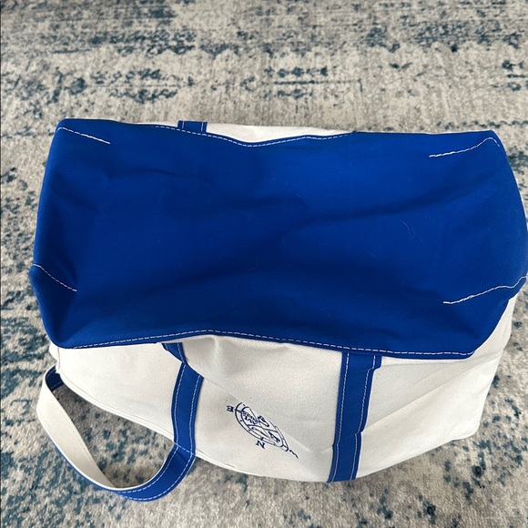 L. L. Bean Boat and Tote Bag Compass Design Cotton Canvas large regatta blue - Picture 6 of 10